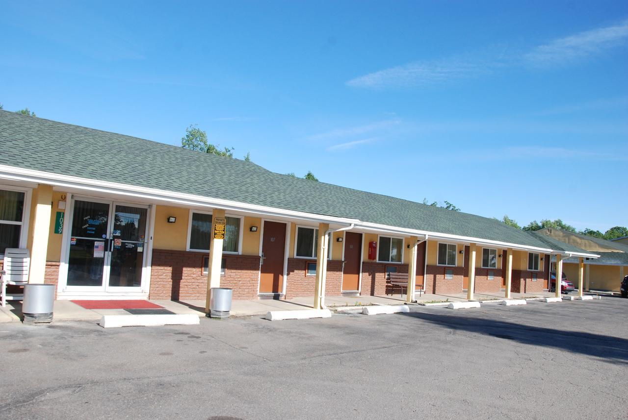 Mount Laurel Motel Hazleton Exteriör bild